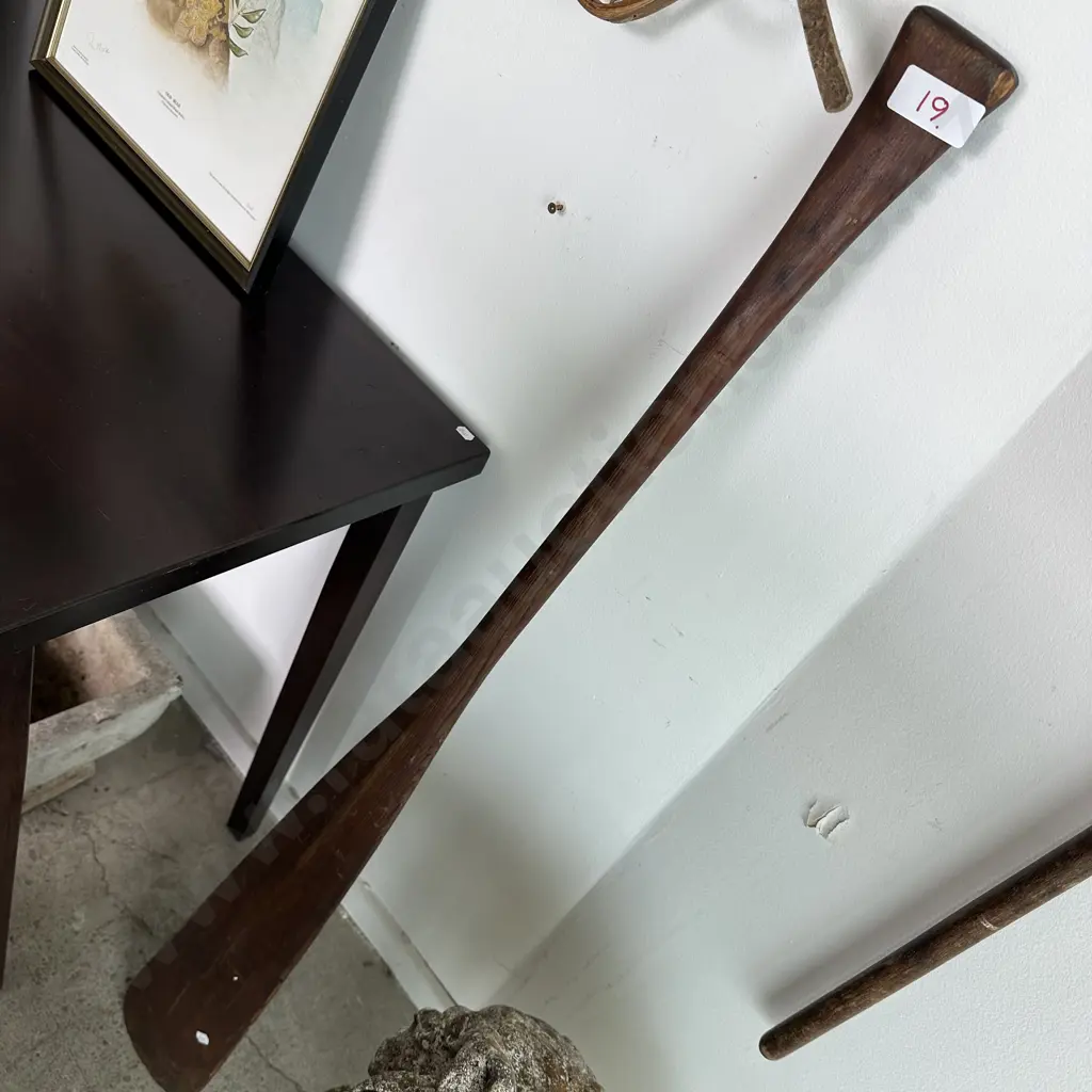 Early canoe paddle made from Oregon Image 1++