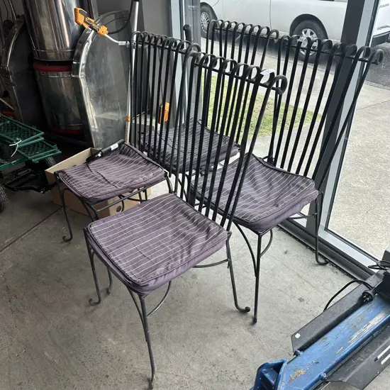 set 4 wrought iron chairs (2 small welds required)