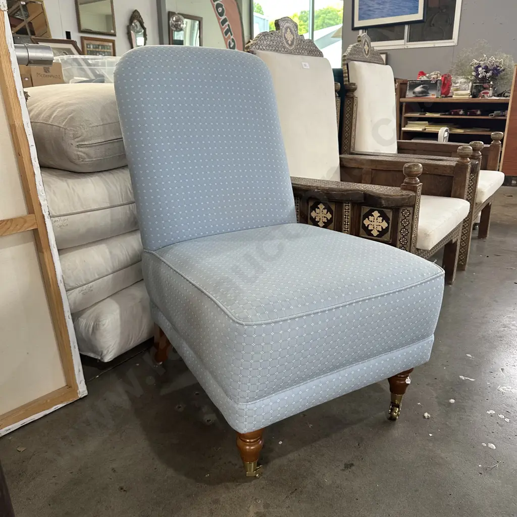 bedroom chair on brass casters Image 1++