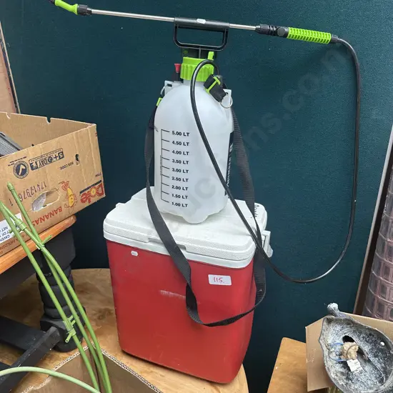 esky and sprayer