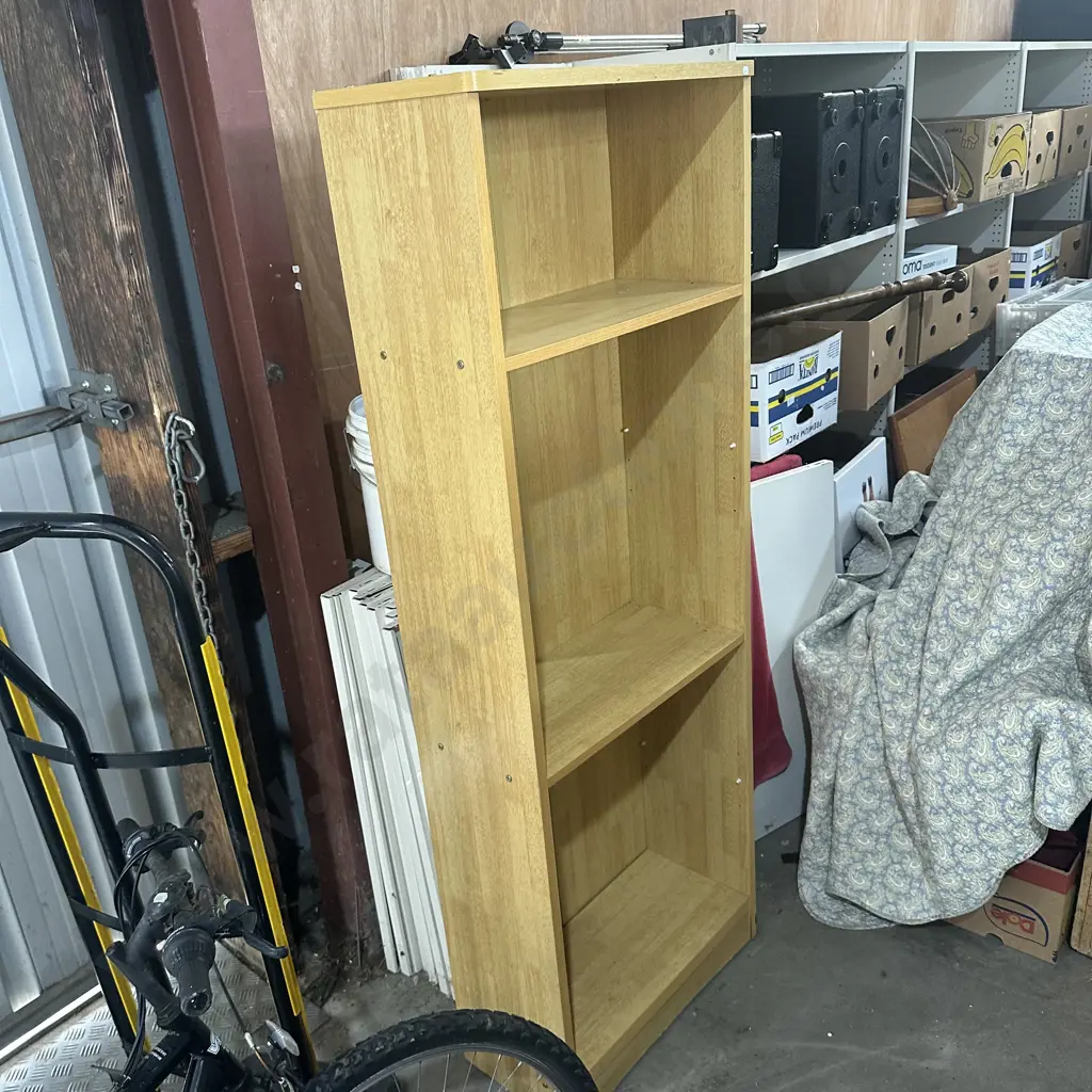 futon plus an average book shelf Image 1++