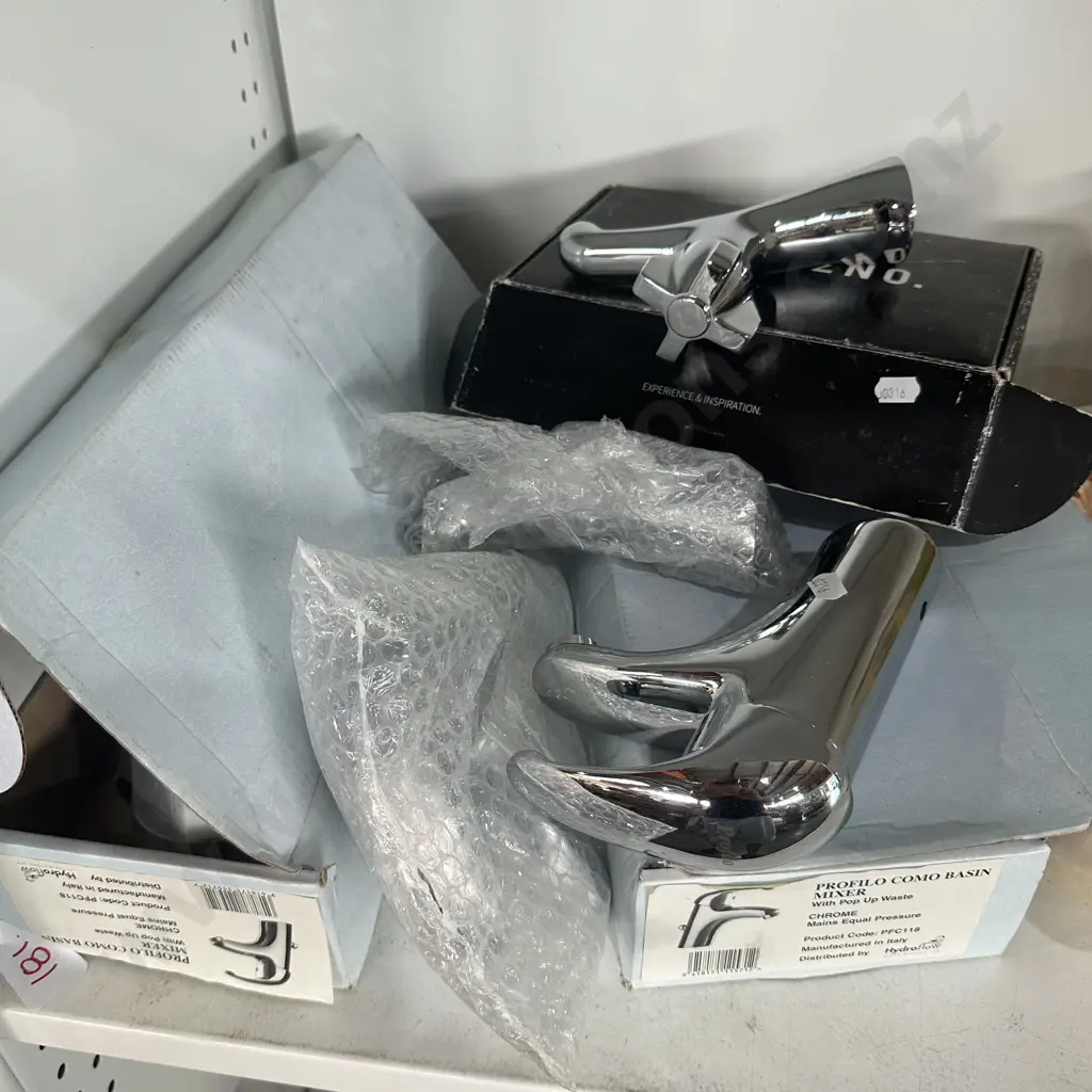 2 new mixers plus new tub taps Image 1++