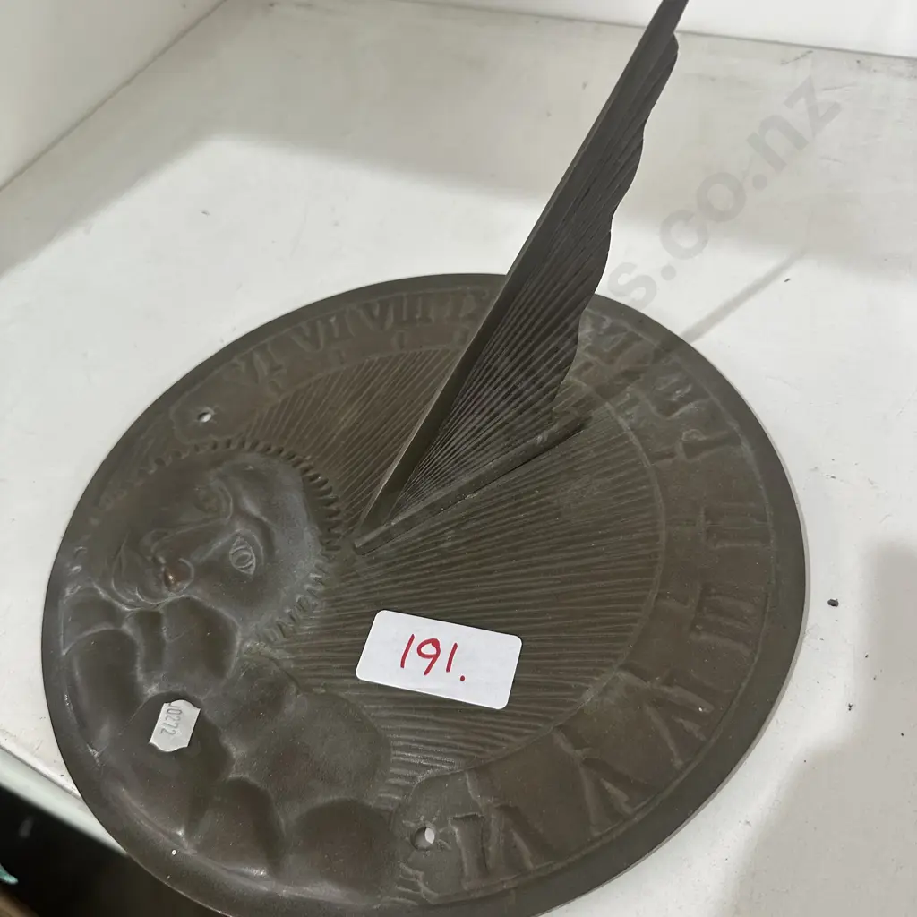 Brass Art Deco style sundial Image 1++