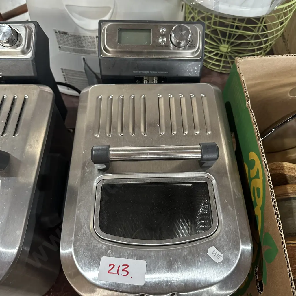 Good clean deep fryer Image 1++