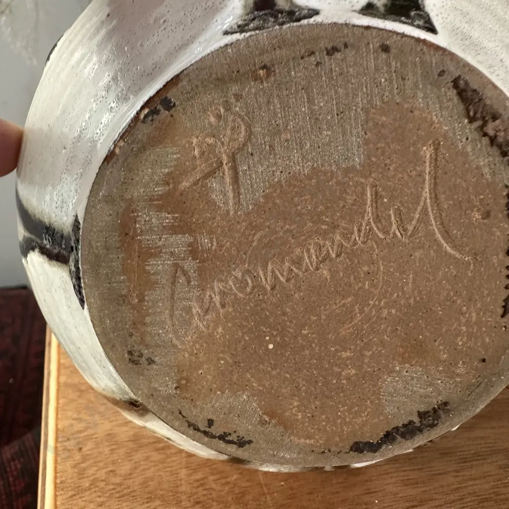 Set of three signed Canisters, clock, artificial plant etc. (2 pics) Image 1++