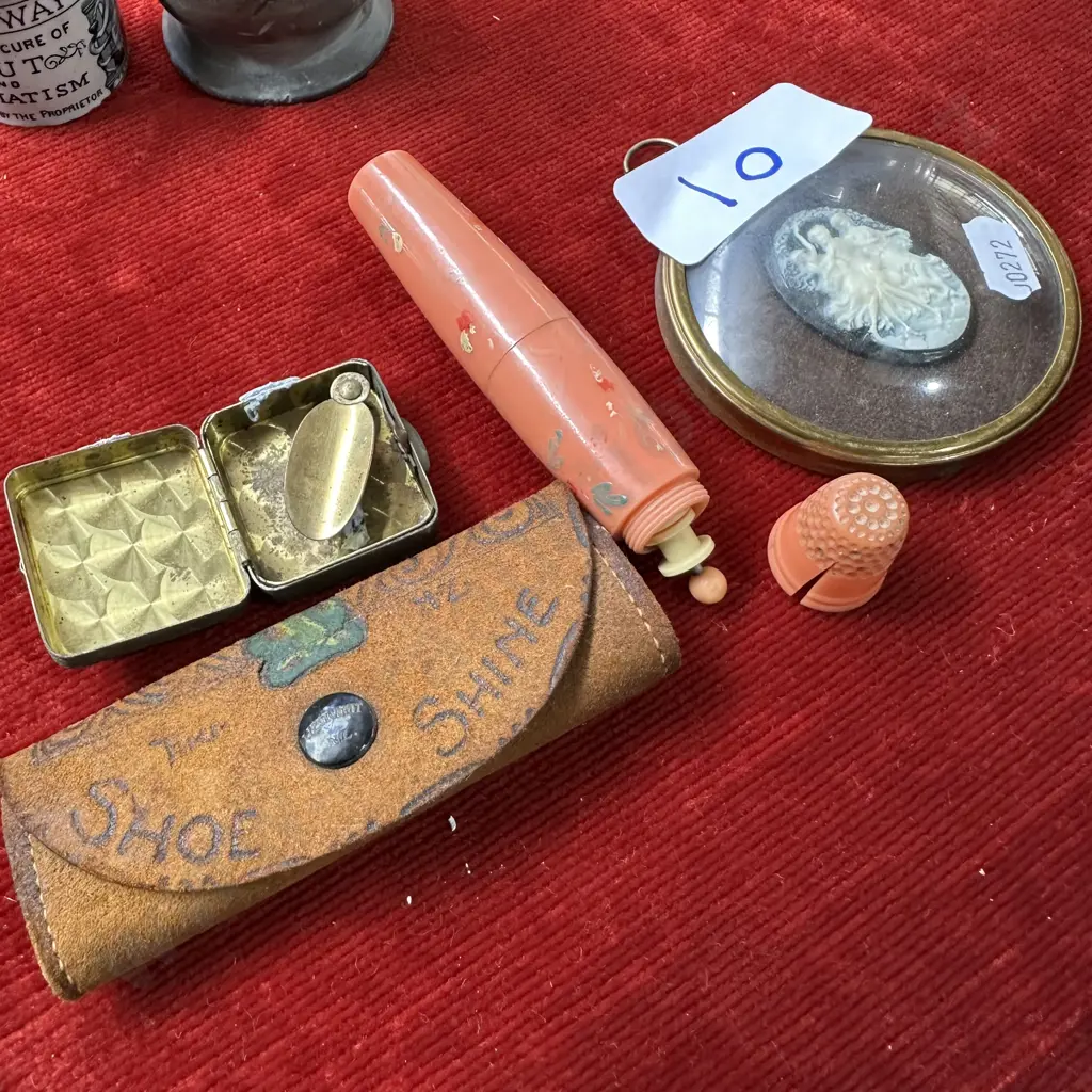 Kiwiana, cig holder, cameo, sewing Image 1++