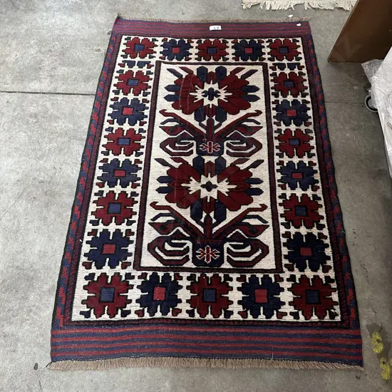 Hand knotted wool rug 1370 x 850