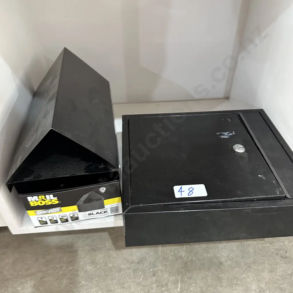 new mail box plus other with no key Image 1++