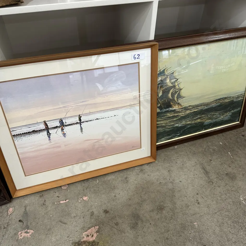 2 pictures Image 1++