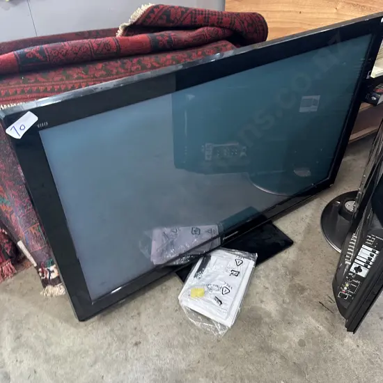 42inch TV with freeview