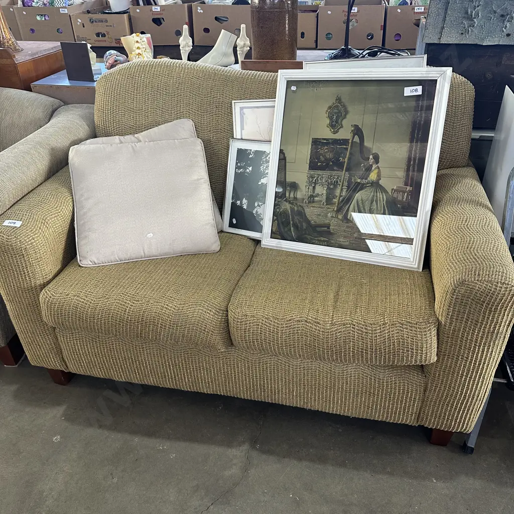 sofa and cushions Image 1++