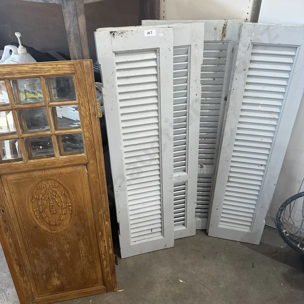 vintage shutters and Pr bevelled glass doors Image 1++