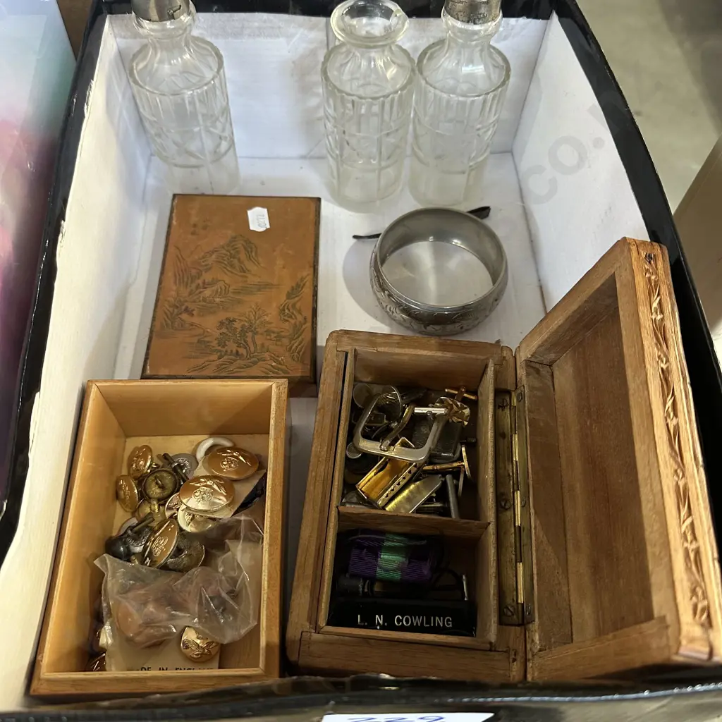 cufflinks, shakers etc Image 1++