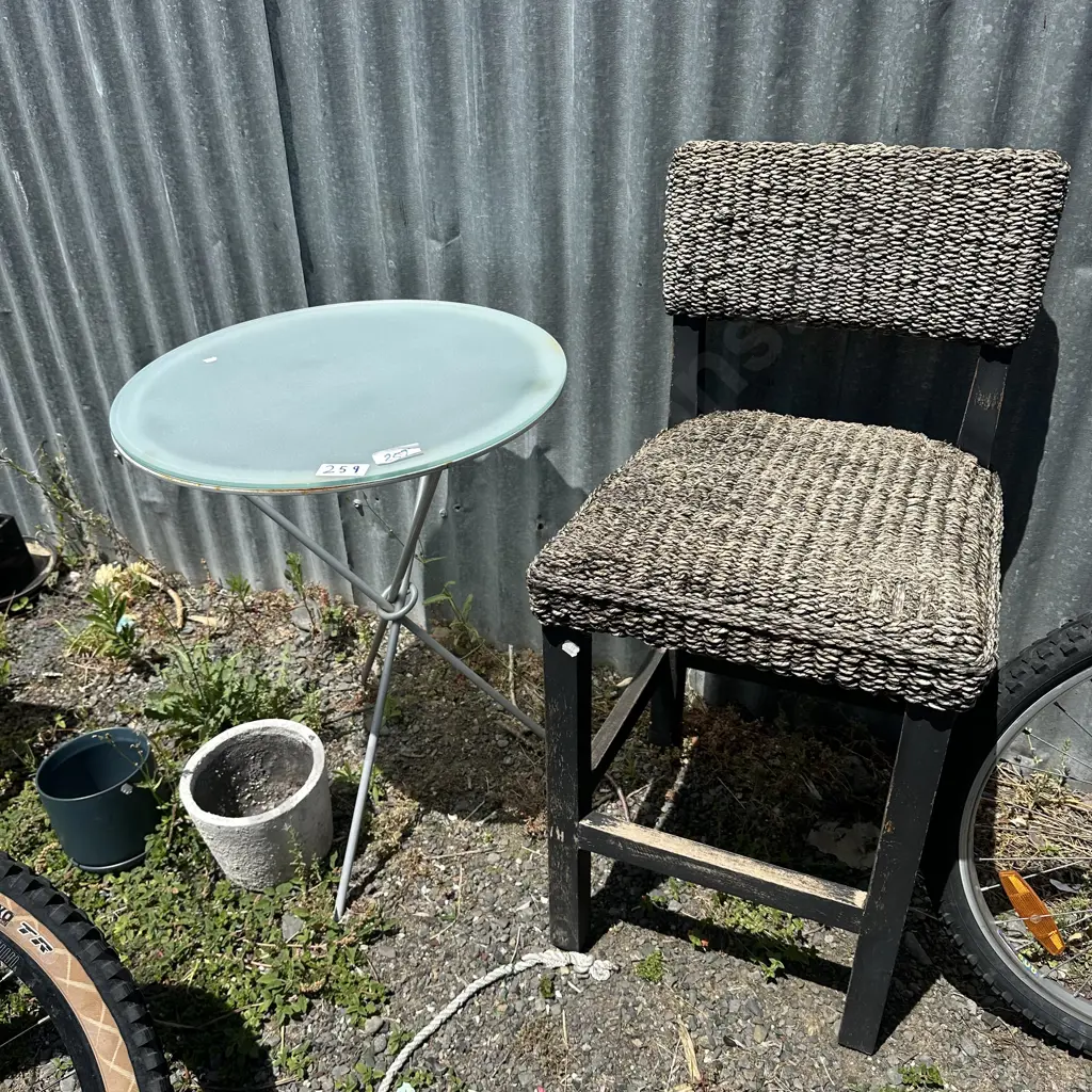 table and bar stool, planters Image 1++