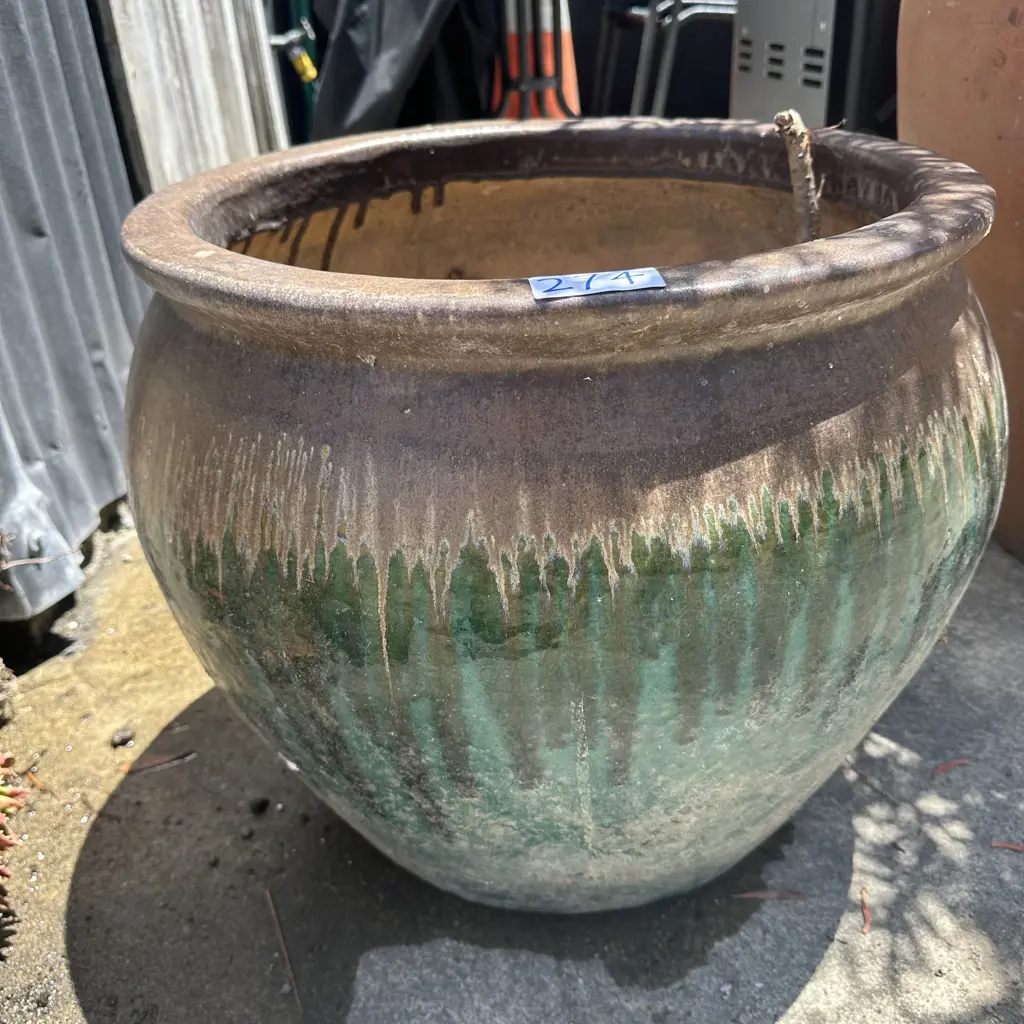 large planter Image 1++
