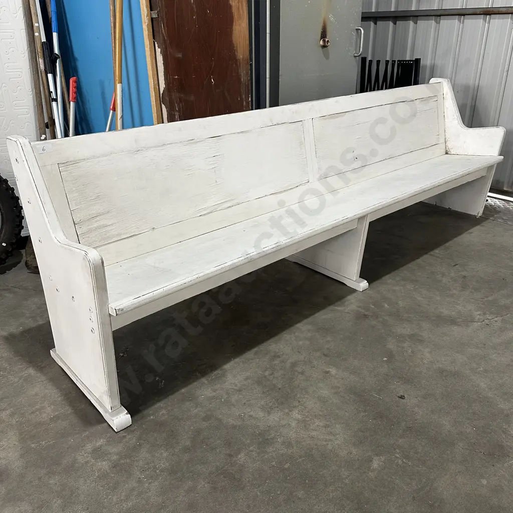 Church pew 2.6m - missing foot at one end Image 1++