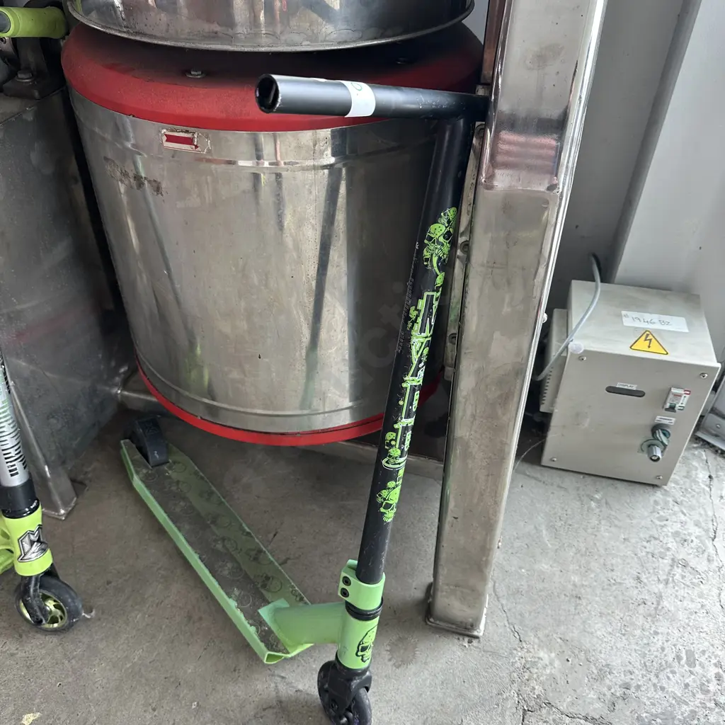 Madd scooter Image 1++