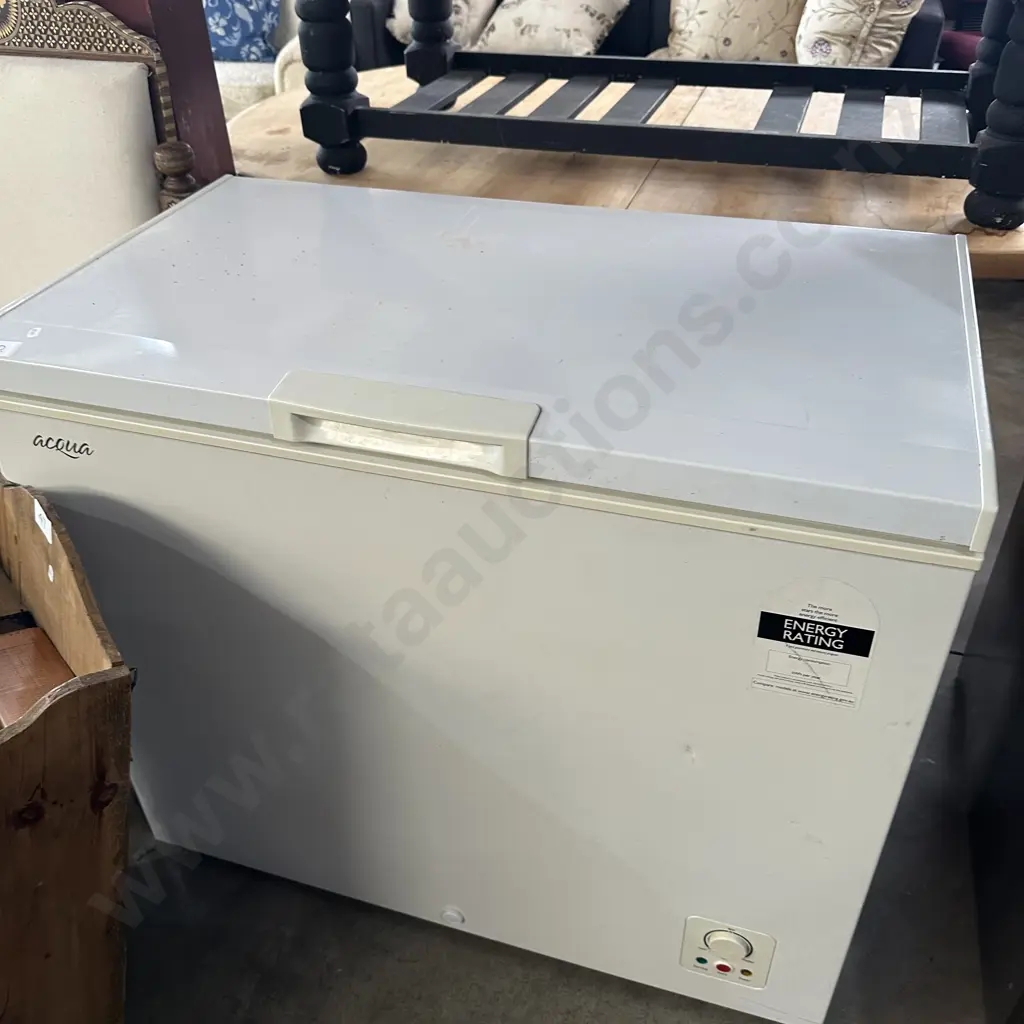 chest freezer 940mm Image 1++