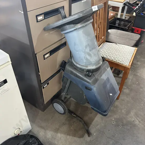 chipper sold as is - need new wiring