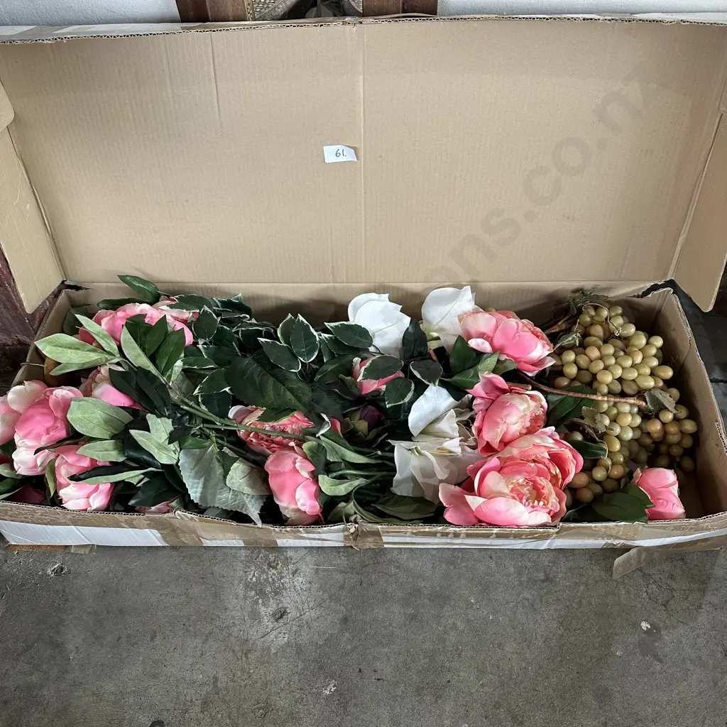 fake roses and grapes Image 1++