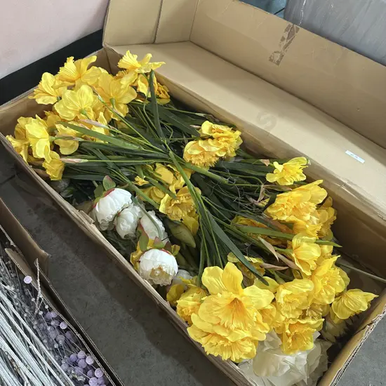 fake Daffodils and white rose