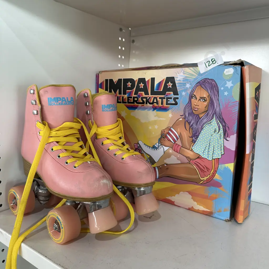 Impala roller skates Image 1++