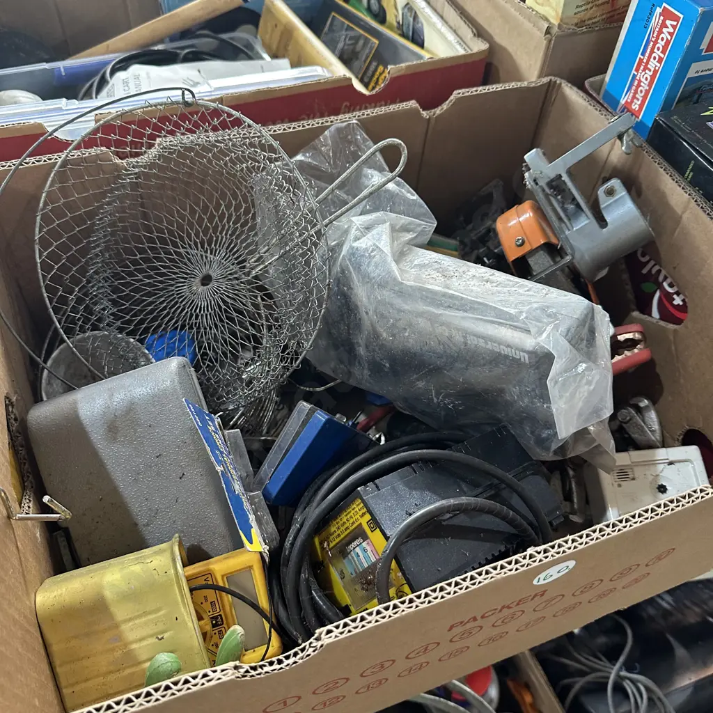 Battery charger and tools etc Image 1++