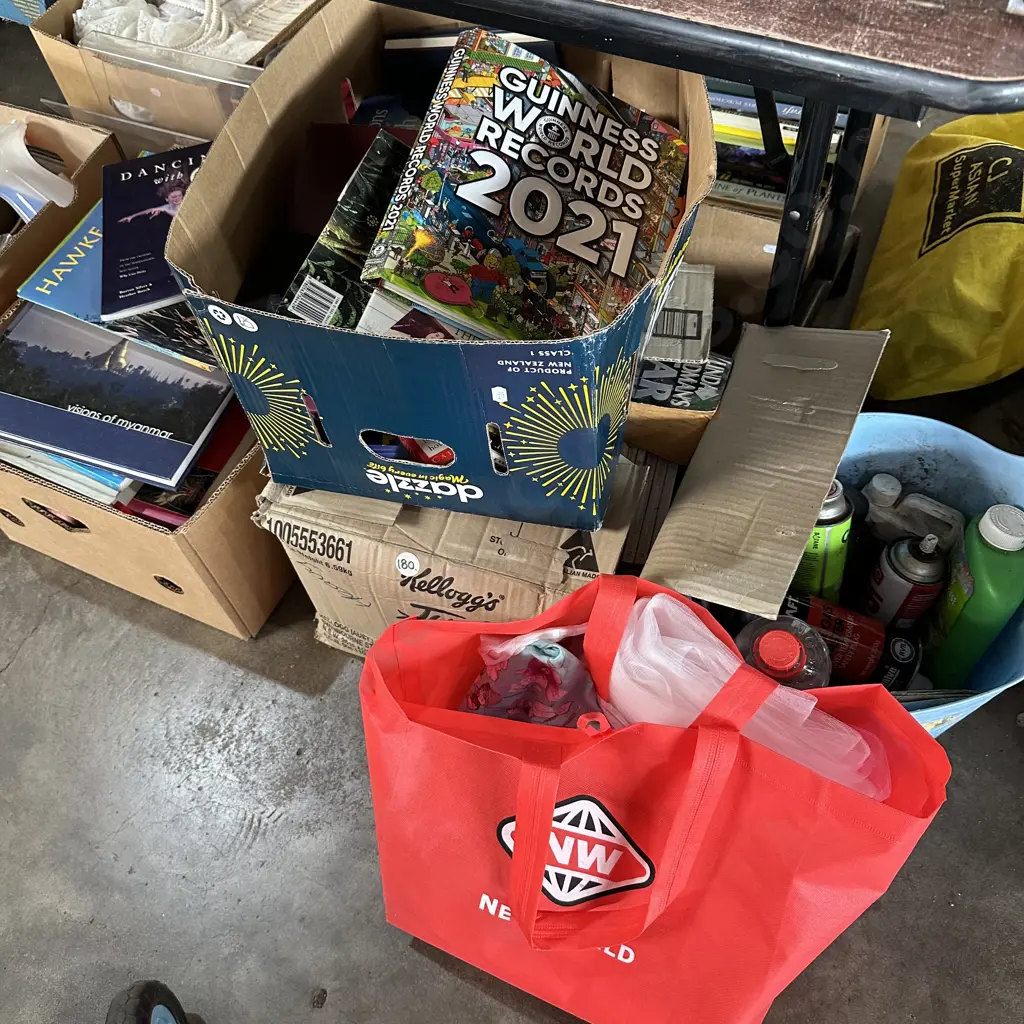 books and hardware Image 1++