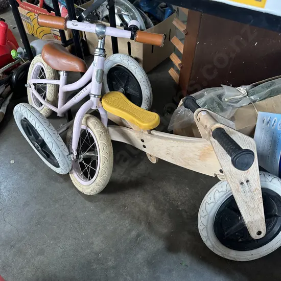 2 kids bikes