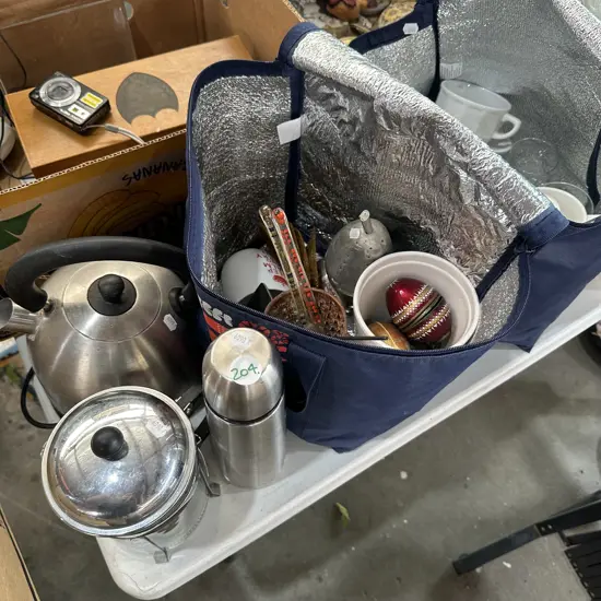 Coffee perks, kettle, flask etc