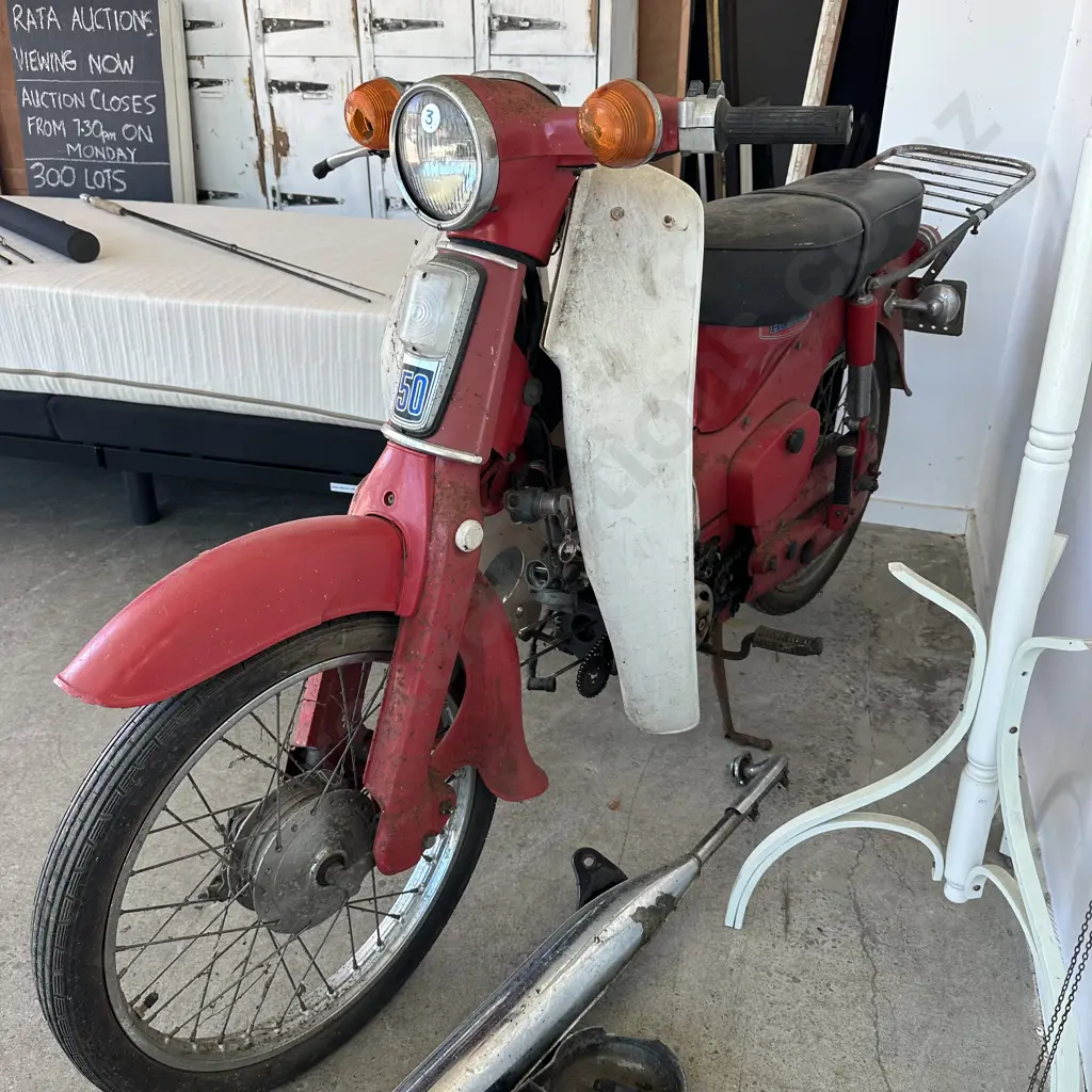 Honda 50cc scooter - restorers project Image 1++