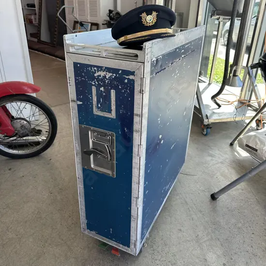 Air NZ vintage drinks trolley (comes with captains hat)
