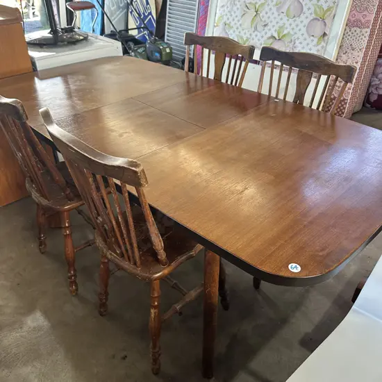 extendable table and 4 chairs