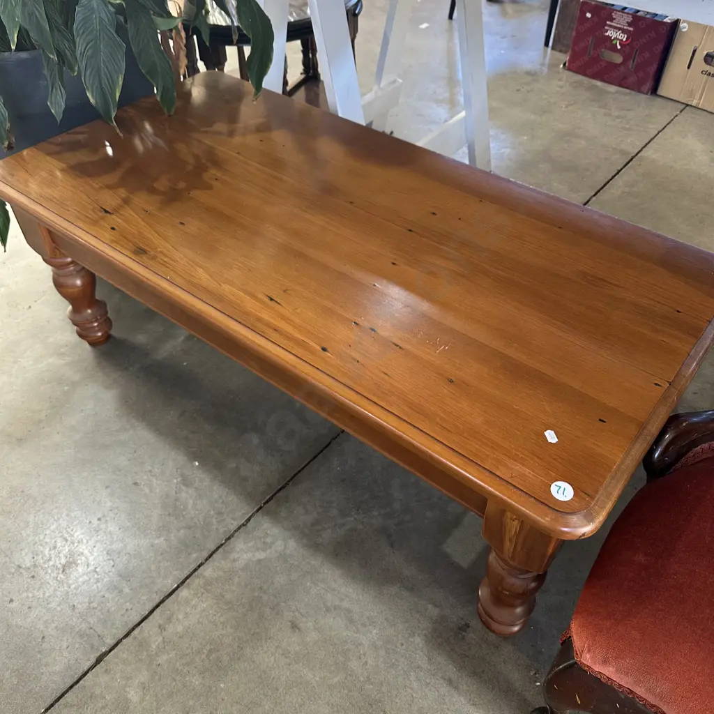 recycled Rimu coffee table Image 1++