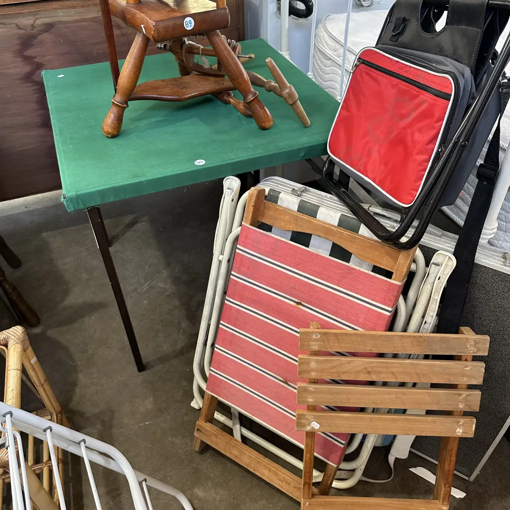 card table, folding trestle, deck chairs & chilli bag stool Image 1++