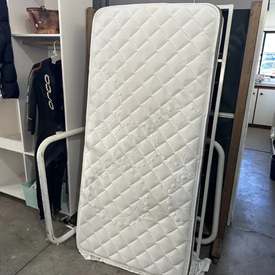 tidy single mattress, comes with metal bed frame