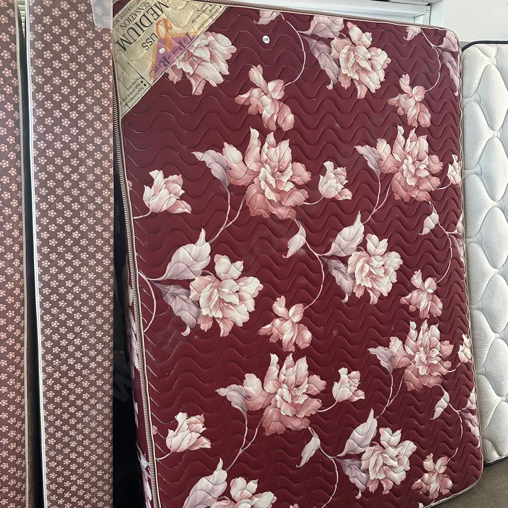 tidy double bed Image 1++