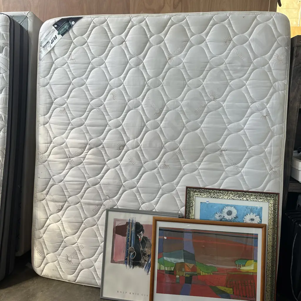 Super king mattress with split base Image 1++