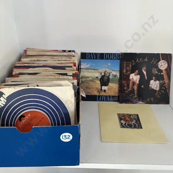 collection 45s inc Split Enz, Alice Cooper, Queen