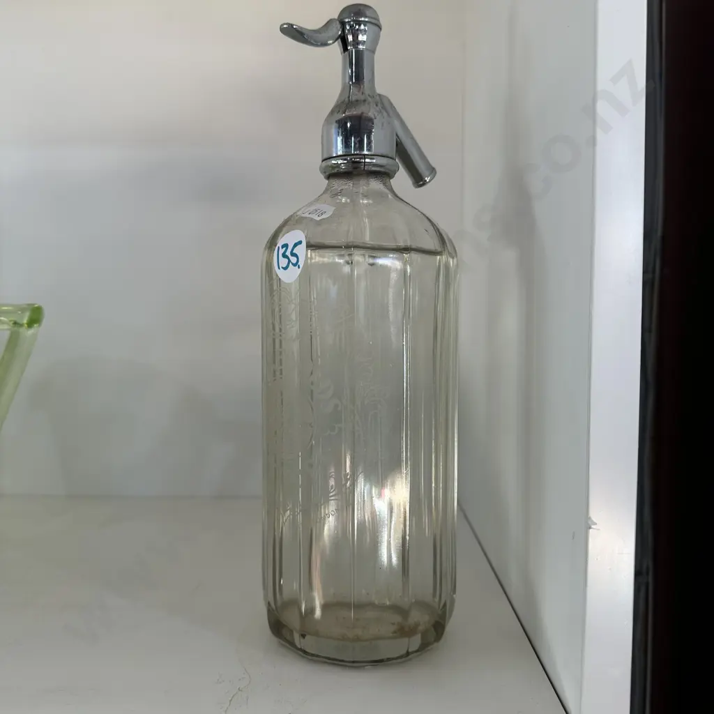 Ern Renyolds Westport soda syphon Image 1++