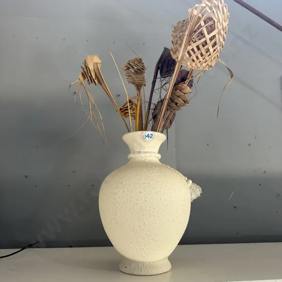 vase and dried display