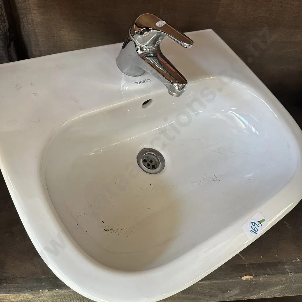 Duravit sink Image 1++