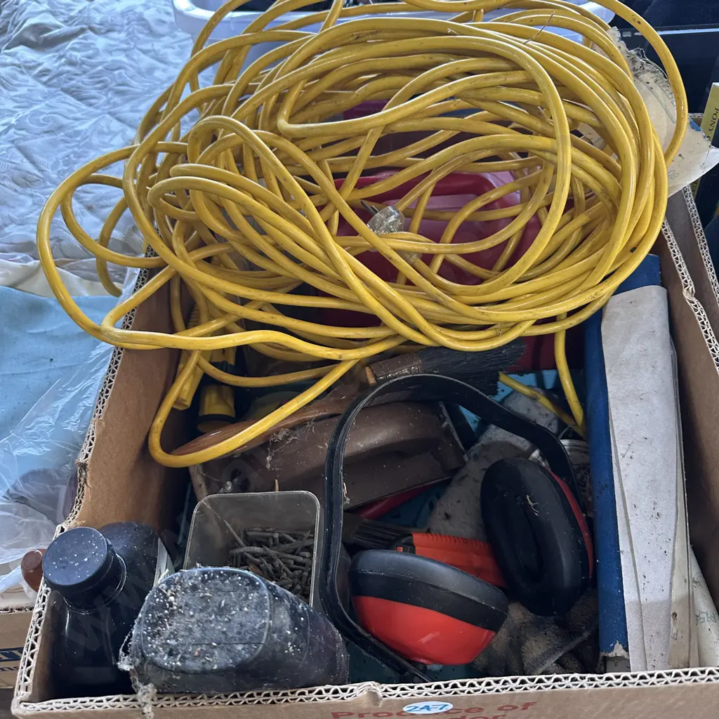 Box lot with petrol can, painting gear and extension lead etc. Image 1++