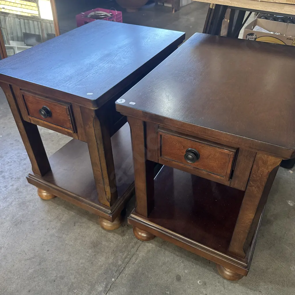 Pr of quality bedside drawers Image 1++