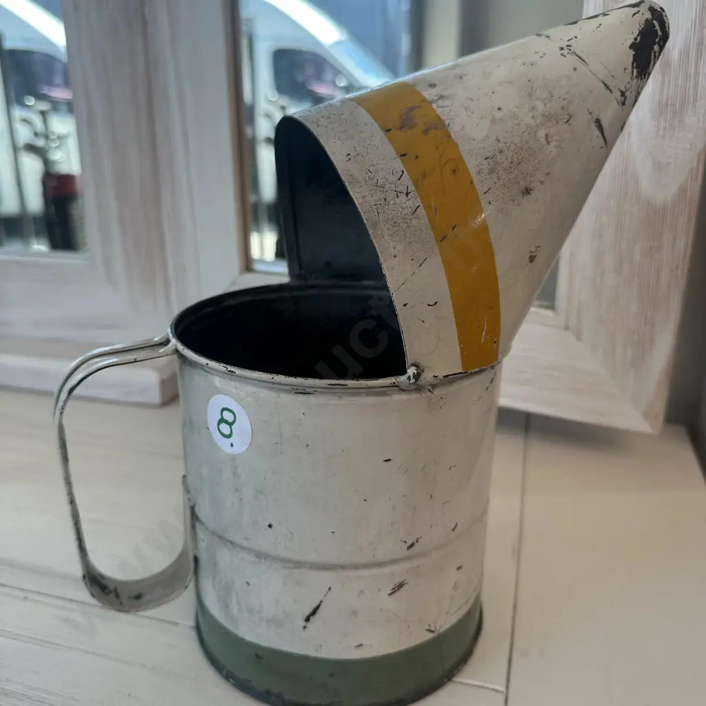 J. Wattie Canneries large  stamped oilier Image 1++