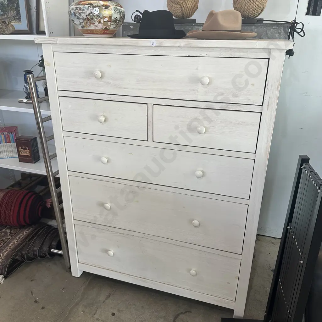 Scotch chest drawers (some rollers are a bit stiff) Image 1++