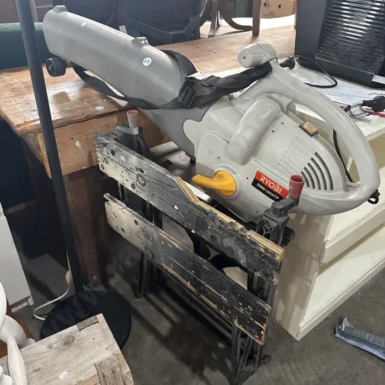 blower  and work bench