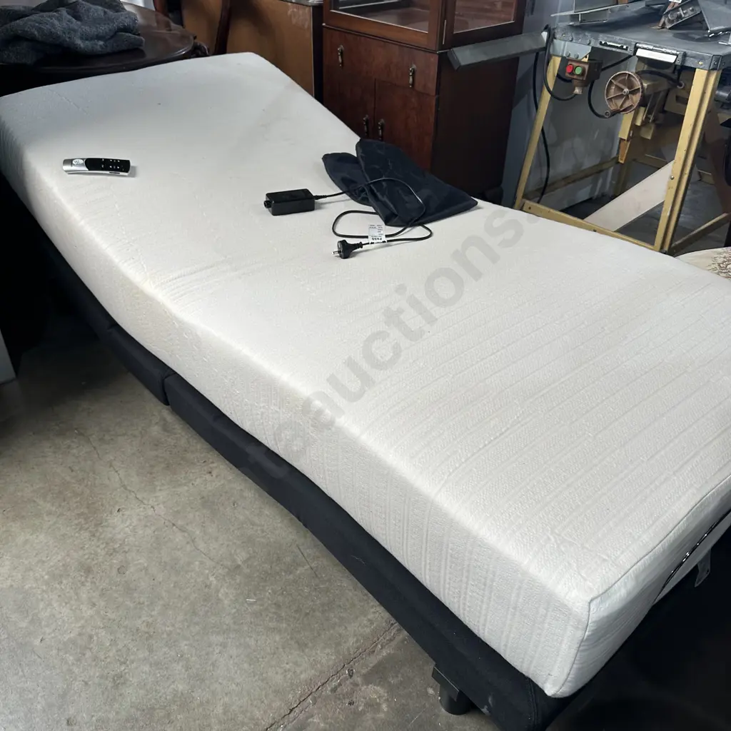 DesignMobel Replenish 2 mattress on adjustable electric base Image 1++