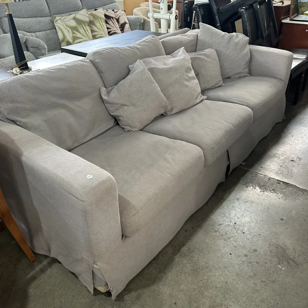 Large freedom furniture sofa Image 1++