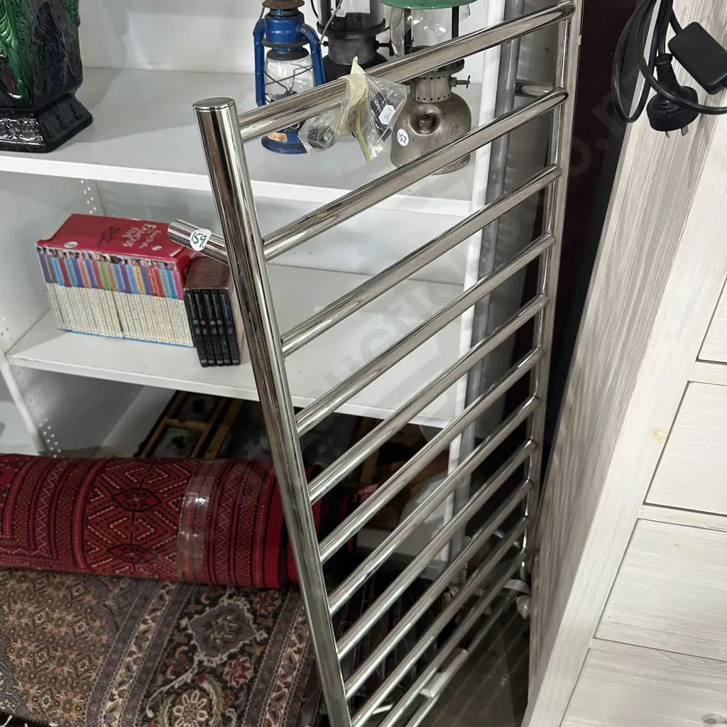 towel and curtain rails Image 1++